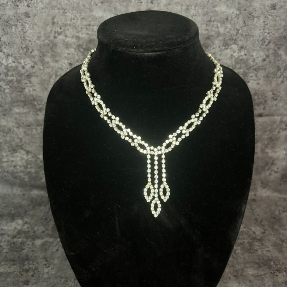 Vintage Rhinestone Necklace